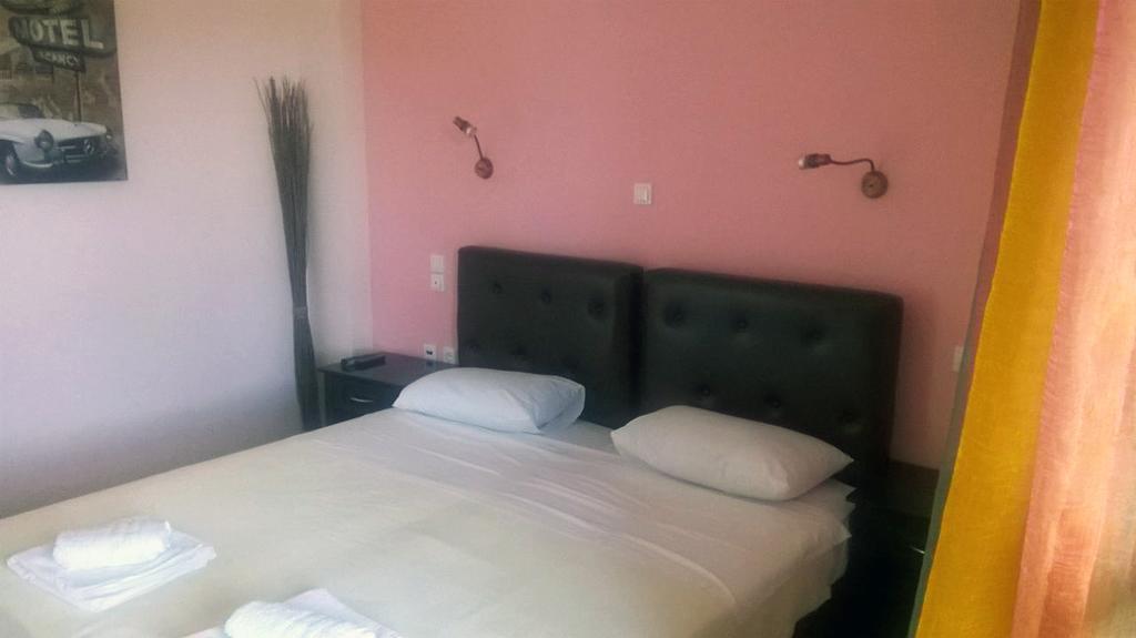 Apollonion Hotel Andrítsaina Eksteriør billede